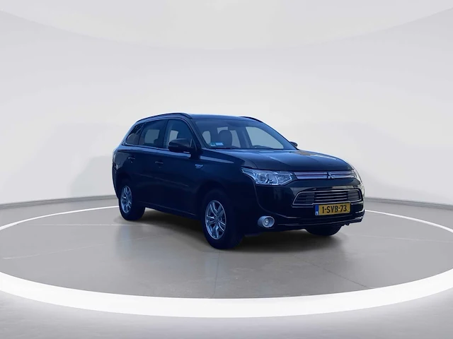 Mitsubishi outlander 2.0 phev instyle+ 2013 | 1-svb-73 - afbeelding 12 van  33
