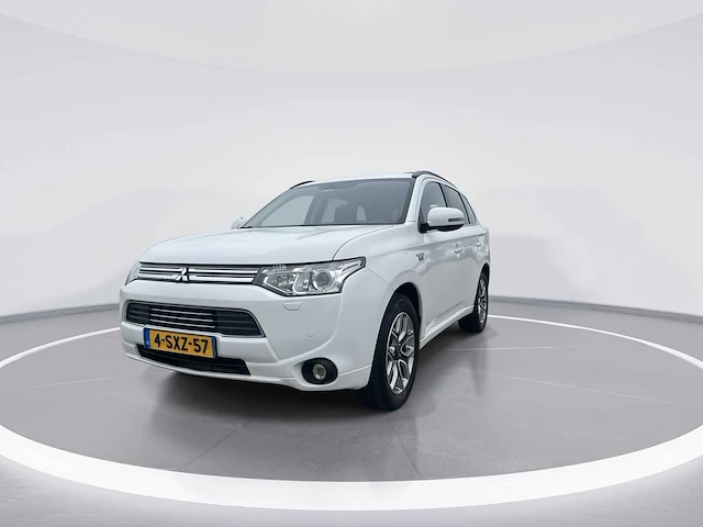 Mitsubishi outlander 2.0 phev instyle 2013 | 4-sxz-57 i - afbeelding 29 van  33