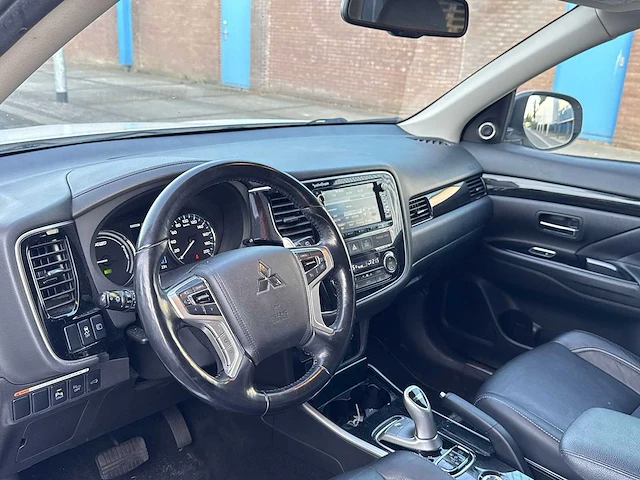 Mitsubishi outlander 2.0 phev instyle 2015 | hs-285-v - afbeelding 4 van  29