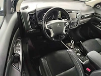 Mitsubishi outlander 2.0 phev instyle+ 2016 | kg-069-s - afbeelding 18 van  34