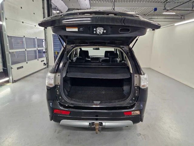 Mitsubishi outlander 2.0 phev instyle , 3-szk-11 - afbeelding 10 van  23