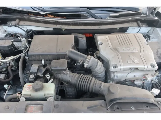 Mitsubishi outlander 2.0 phev instyle, 4-sxz-74 - afbeelding 6 van  15