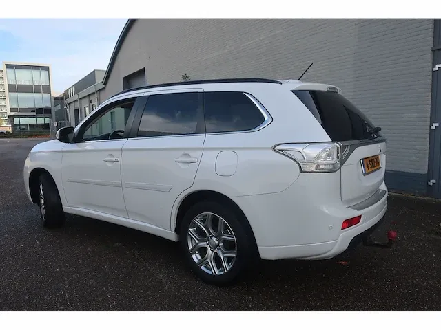 Mitsubishi outlander 2.0 phev instyle, 4-sxz-74 - afbeelding 8 van  15