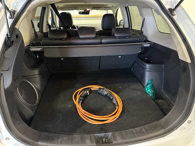 Mitsubishi outlander 2.0 phev instyle+ 8-stp-20 - afbeelding 11 van  24