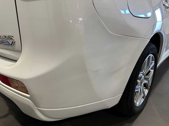 Mitsubishi outlander 2.0 phev instyle+ 8-stp-20 - afbeelding 17 van  24