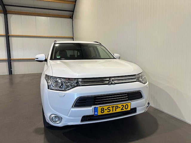Mitsubishi outlander 2.0 phev instyle+ 8-stp-20 - afbeelding 23 van  24