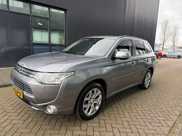 Mitsubishi outlander 2.0 phev instyle automaat, 2-slh-37 - afbeelding 1 van  21