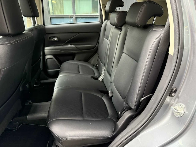Mitsubishi outlander 2.0 phev instyle automaat, 2-slh-37 - afbeelding 19 van  21