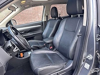 Mitsubishi outlander 2.0 phev instyle car 2013 | 4-sps-56 - afbeelding 2 van  35