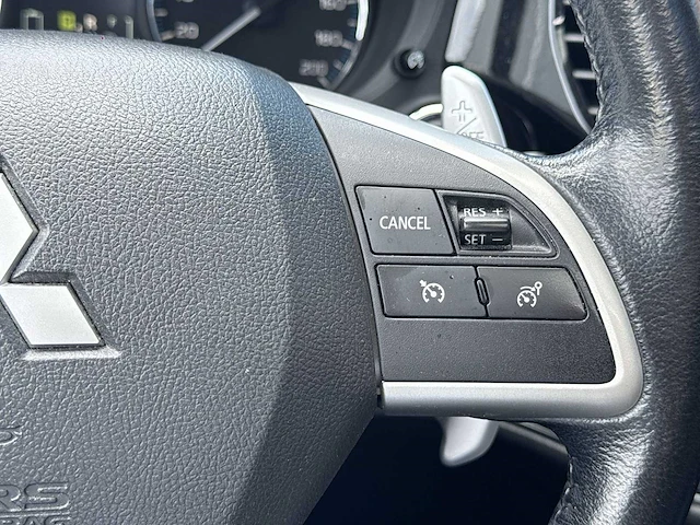 Mitsubishi outlander 2.0 phev instyle car 2013 | 4-sps-56 - afbeelding 10 van  35