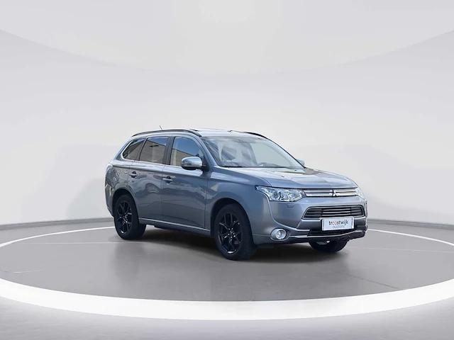 Mitsubishi outlander 2.0 phev instyle car 2013 | 4-sps-56 - afbeelding 12 van  35