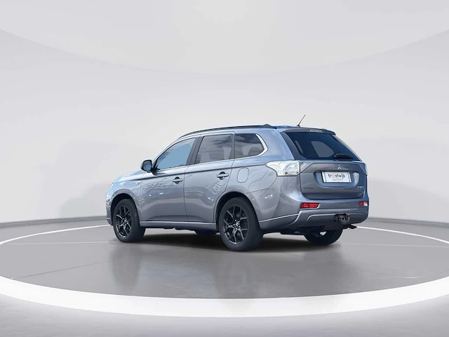 Mitsubishi outlander 2.0 phev instyle car 2013 | 4-sps-56 - afbeelding 32 van  35