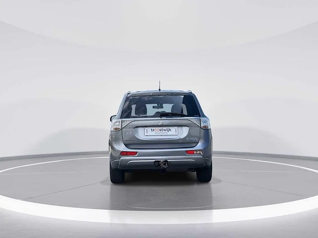 Mitsubishi outlander 2.0 phev instyle car 2013 | 4-sps-56 - afbeelding 33 van  35