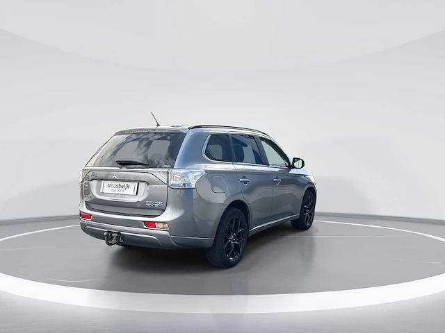 Mitsubishi outlander 2.0 phev instyle car 2013 | 4-sps-56 - afbeelding 34 van  35