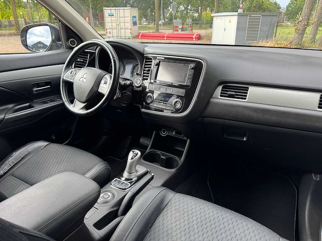 Mitsubishi outlander 2.0 phev intense + 3-tjh-83 - afbeelding 5 van  23