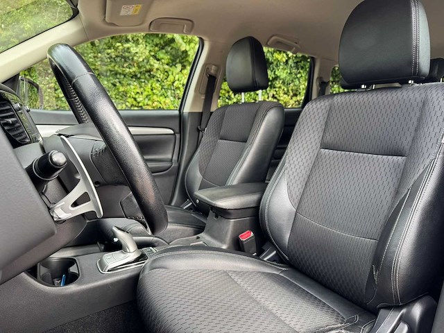 Mitsubishi outlander 2.0 phev intense + 3-tjh-83 - afbeelding 7 van  23