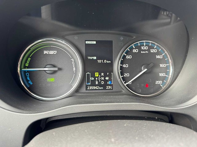Mitsubishi outlander 2.0 phev intense + 3-tjh-83 - afbeelding 10 van  23
