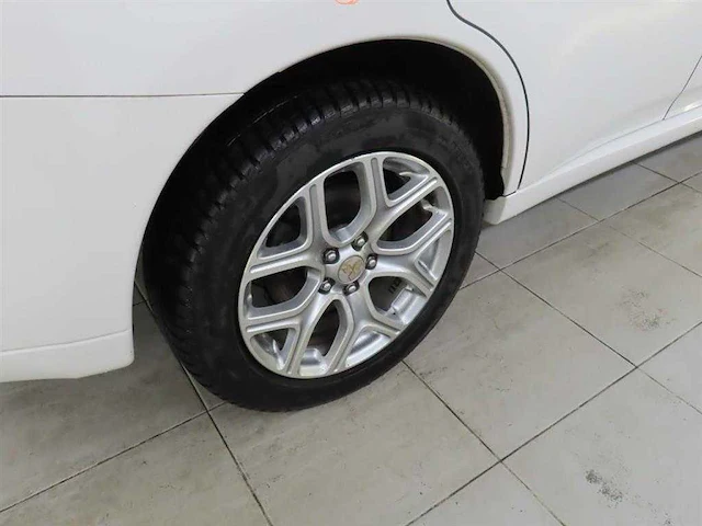 Mitsubishi outlander 2.0 phev intense + automaat, 3-svs-60 - afbeelding 7 van  12