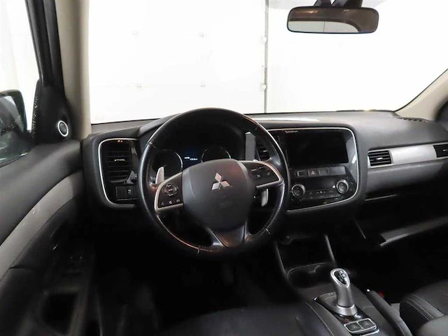 Mitsubishi outlander 2.0 phev intense + automaat, 3-svs-60 - afbeelding 9 van  12