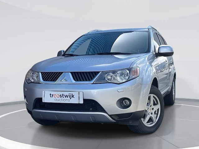 Mitsubishi outlander 2.2 di-d business edition car 2009 | 27-hvr-2 - afbeelding 1 van  30