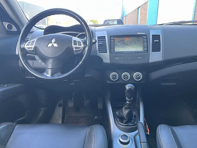 Mitsubishi outlander 2.2 di-d business edition car 2009 | 27-hvr-2 - afbeelding 19 van  30