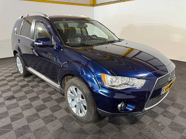 Mitsubishi outlander 2.4 instyle, 18-ndp-4 - afbeelding 15 van  17