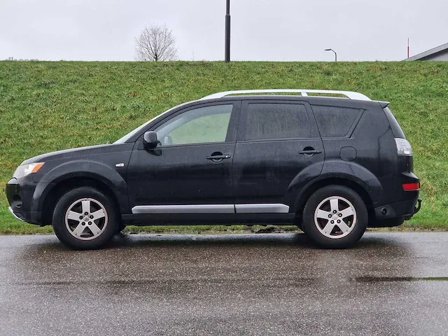 Mitsubishi outlander 2.4 intense+ special edition | 85-knh-3 - afbeelding 2 van  18