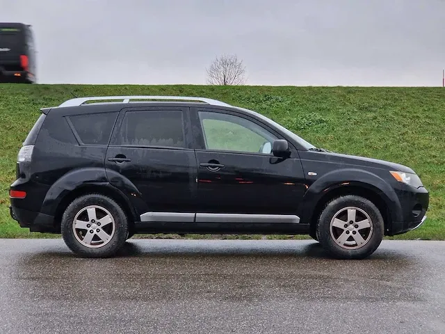 Mitsubishi outlander 2.4 intense+ special edition | 85-knh-3 - afbeelding 4 van  18