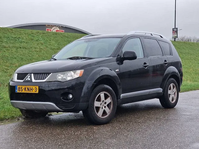 Mitsubishi outlander 2.4 intense+ special edition | 85-knh-3 - afbeelding 1 van  18