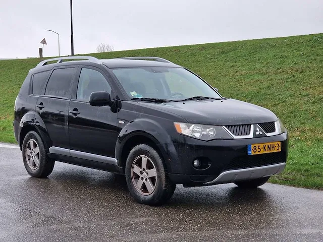 Mitsubishi outlander 2.4 intense+ special edition | 85-knh-3 - afbeelding 13 van  18