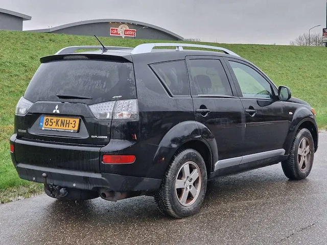 Mitsubishi outlander 2.4 intense+ special edition | 85-knh-3 - afbeelding 17 van  18