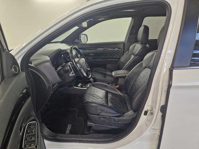 Mitsubishi outlander 2.4 phev instyle 2020 | 627 - afbeelding 14 van  30