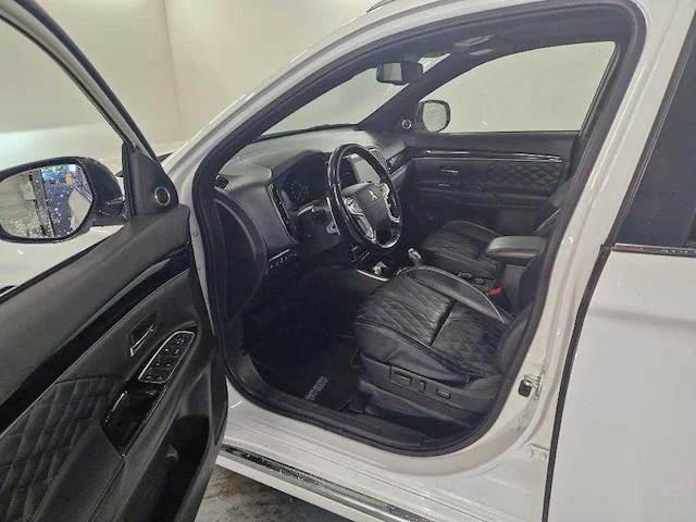 Mitsubishi outlander 2.4 phev instyle 2020 | 627 - afbeelding 19 van  30