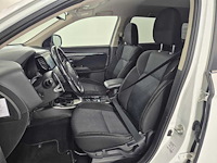 Mitsubishi outlander 2.4 phev intense+ 2020 | s-224-nr - afbeelding 8 van  25