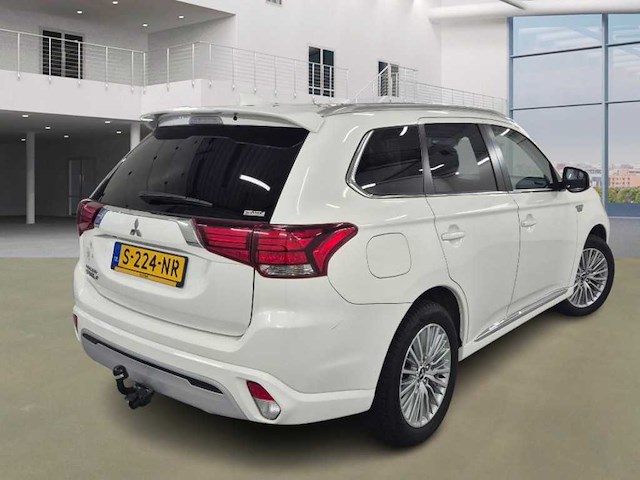 Mitsubishi outlander 2.4 phev intense+ 2020 | s-224-nr - afbeelding 19 van  25