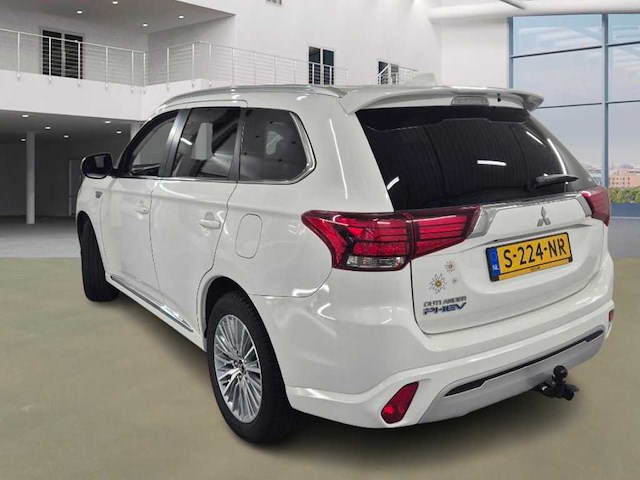 Mitsubishi outlander 2.4 phev intense+ 2020 | s-224-nr - afbeelding 20 van  25