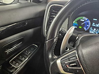 Mitsubishi outlander 2.4 phev intense+ 2020 | s-224-nr - afbeelding 24 van  25