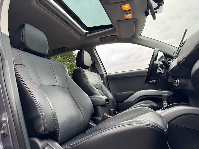 Mitsubishi outlander 4x4 lpg g3 2.4 intense+ 96-klk-1 - afbeelding 4 van  30
