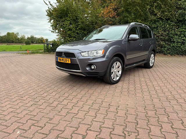 Mitsubishi outlander 4x4 lpg g3 2.4 intense+ 96-klk-1 - afbeelding 1 van  30