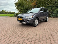 Mitsubishi outlander 4x4 lpg g3 2.4 intense+ 96-klk-1 - afbeelding 1 van  30