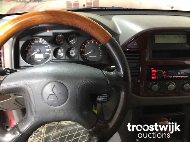 Mitsubishi pajero 3.2 di-d automaat gls, 62-bj-vr - afbeelding 11 van  14