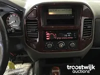Mitsubishi pajero 3.2 di-d automaat gls, 62-bj-vr - afbeelding 14 van  14