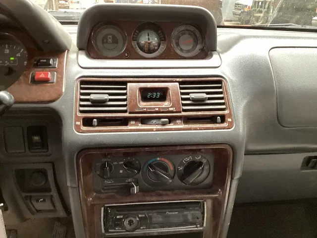 Mitsubishi pajero 4x4 personenauto - afbeelding 15 van  16