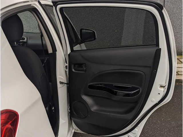 Mitsubishi space star 1.0 intense automaat | tv-095-k - afbeelding 14 van  22