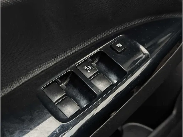 Mitsubishi space star 1.0 intense automaat | tv-095-k - afbeelding 5 van  26