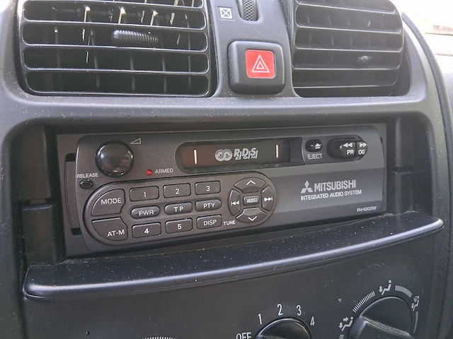 Mitsubishi space star 1.6 family 2003 | 85-nf-bj - afbeelding 13 van  28