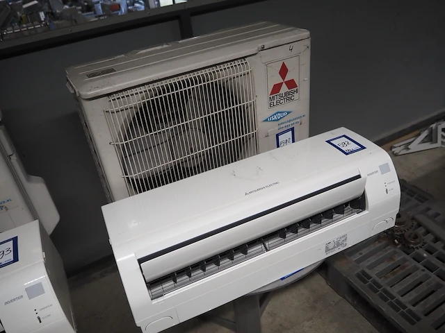 Mitsubishi - afbeelding 2 van  7