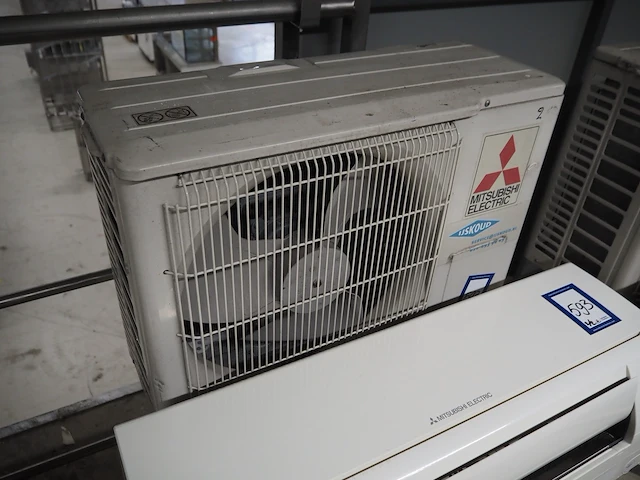 Mitsubishi - afbeelding 5 van  7