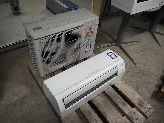 Mitsubishi - afbeelding 2 van  8