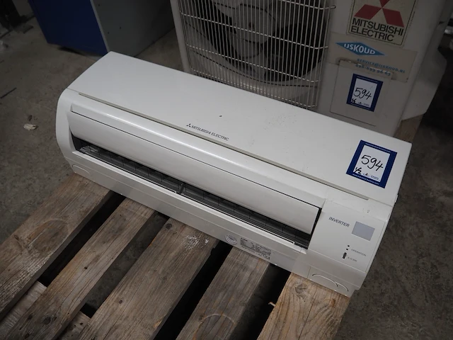 Mitsubishi - afbeelding 4 van  8